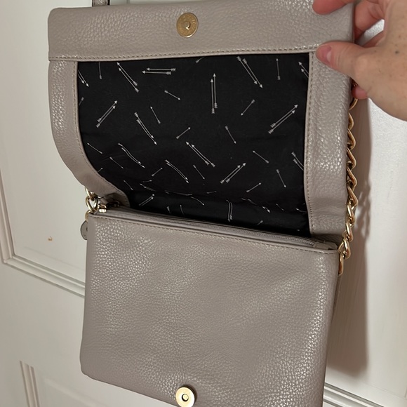 Crossbody purse - Picture 2 of 8